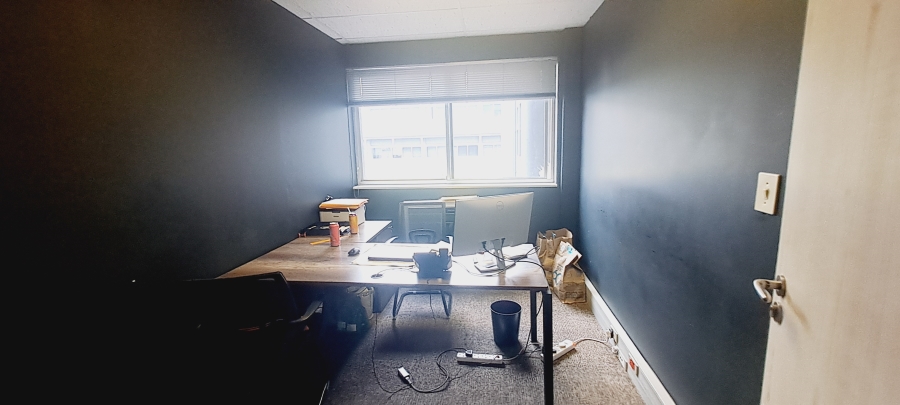 To Let commercial Property for Rent in Bo Oakdale Western Cape